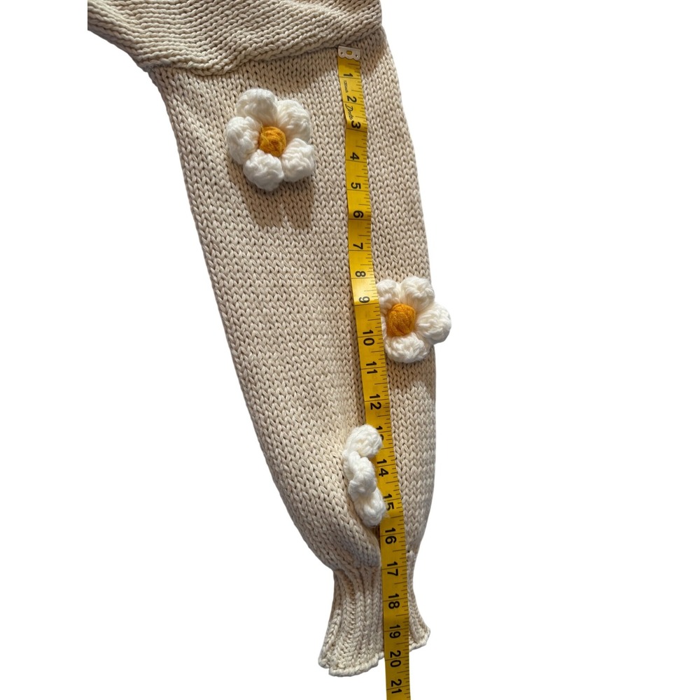 Altar'd State Cream Chunky Knit 3D Daisy Flower Cardigan Sweater 12W2721N  M - Picture 5 of 8